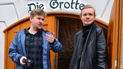 "Die Grotte" in Ansbach wurde zum Schauplatz für Simon Fischers (links) und Michael Christians ersten Spielfilm.  (Foto: Jennifer Sandmeyer)
