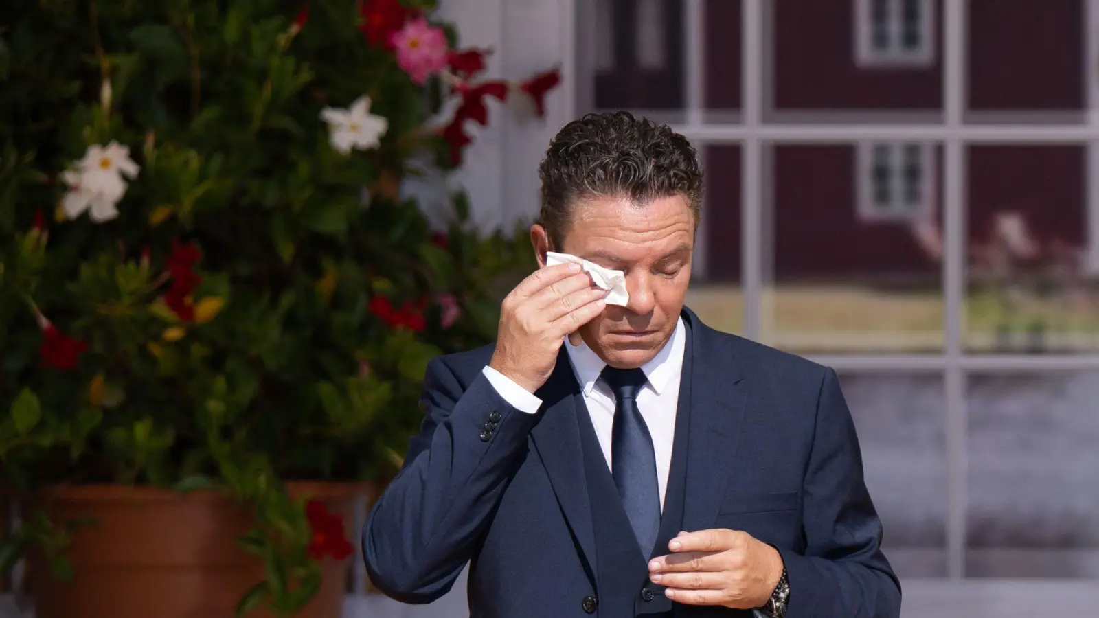 „Ich war ziemlich stark und doch konnte ich es am Schluss nicht mehr“, sagte Mross am Ende der Folge mit Tränen in den Augen.  (Foto: Silas Stein/dpa)