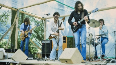 In den 1970er Jahren war die Band „Zeus” gerne in Burgbernheim zu Gast. Nun ist sie in leicht veränderter Besetzung zurück und spielt am 27. September in der Rossmühle. (Foto: Lonnie Dale)