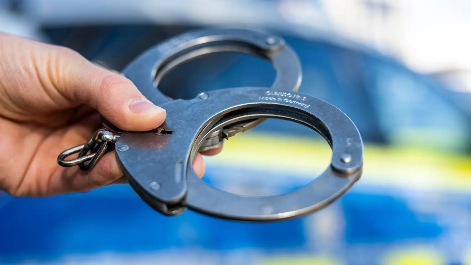 Die Verdächtigen sitzen in Untersuchungshaft. (Symbolbild) (Foto: David Inderlied/dpa)