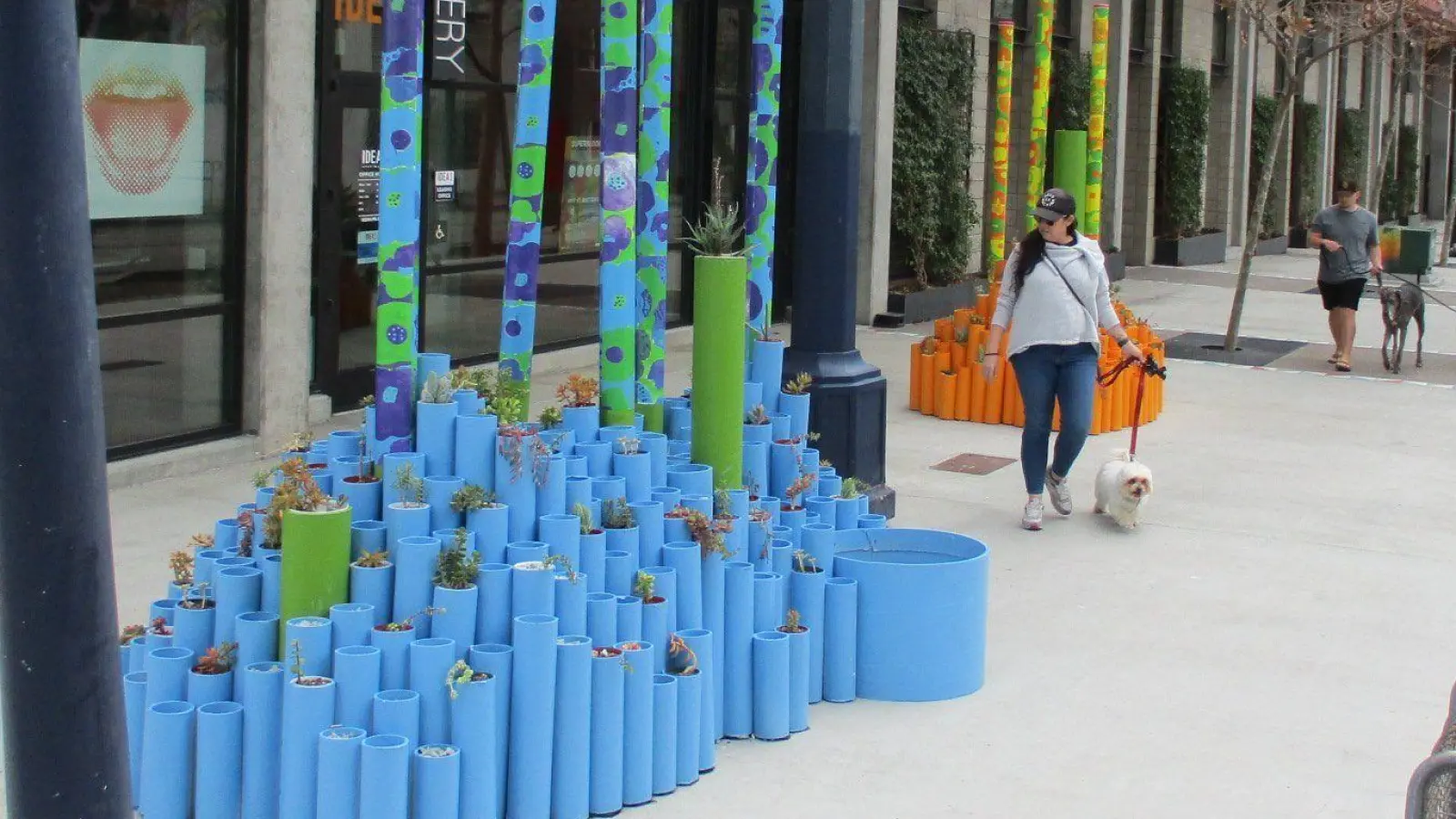 Bay to Park Paseo: Ein neuer Boulevard verbindet San Diegos Bucht mit dem Balboa Park und präsentiert Design-Installationen entlang der Strecke. (Foto: Cool San Diego Sights/dpa)