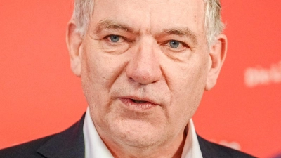 Ein Joint vor der Musterung könnte laut van Aken dabei helfen, ausgemustert zu werden. (Archivbild) (Foto: Kay Nietfeld/dpa)