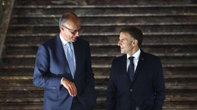 Haben eine deutsch-französische Einigung gefunden: Merz (l) und Macron. (Archivbild) (Foto: Oliver Berg/dpa)
