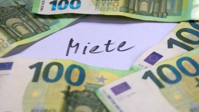 Die Mietpreisbremse soll hohe Preissprünge bei Neuvermietungen verhindern. (Foto: Karl-Josef Hildenbrand/dpa)