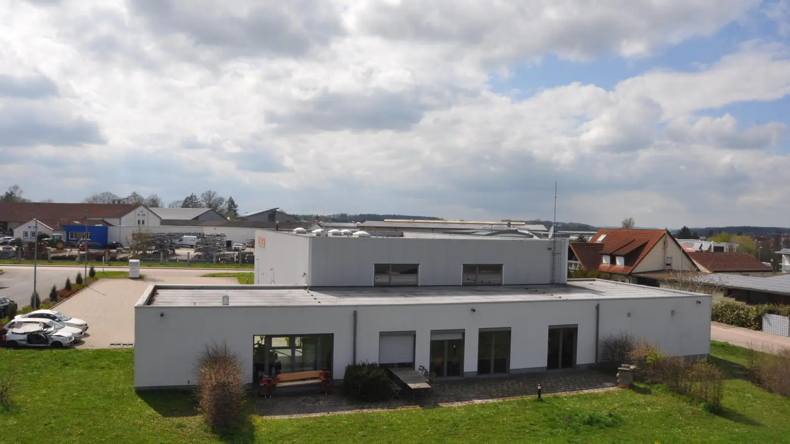 Soll vorrangig für die Stromerzeugung genutzt werden: Das Dach des Leutershäuser Feuerwehrhauses. Weil andere Gebäude statisch nicht geeignet sind, wanderte es in der Prioritätenliste nach oben. (Foto: Wolfgang Grebenhof)