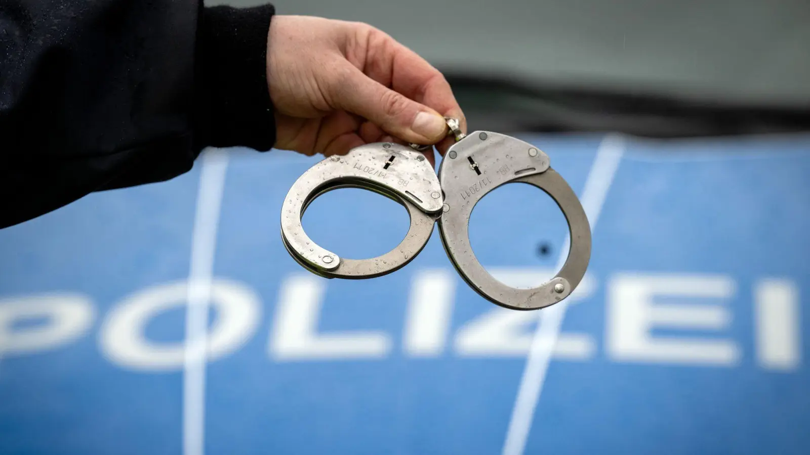 Der 21-Jährige wurde den Ermittlern zufolge am 16. Dezember festgenommen. (Symbolbild) (Foto: Soeren Stache/dpa)