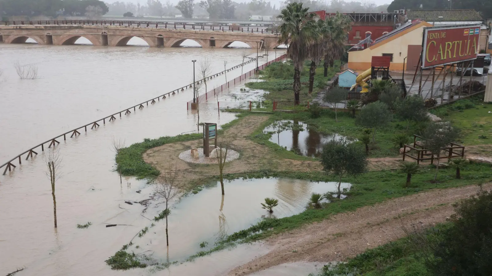 Die südspanische Provinz Cádiz war besonders von Starkregen betroffen. (Foto: Rocío Ruz/EUROPA PRESS/dpa)