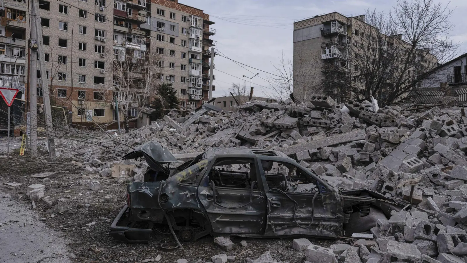 Die ukrainische Stadt Pokrowsk im Gebiet Donezk ist nach monatelangen Kämpfen nur noch eine Ruinenlandschaft. (Archivbild) (Foto: Iryna Rybakova/Ukrainian 93rd Mechanized brigade/AP/dpa)