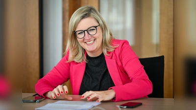 Die Bayerin Martina Klement (CSU) fühlt sich in Berlin und Brandenburg wohl, vermisst aus ihrer Heimat aber die Laugenbrezel.  (Foto: Soeren Stache/dpa)
