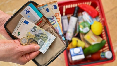 Lebensmittel verteuerten sich langsamer als noch im Mai. (Foto: Patrick Pleul/dpa)