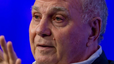 Uli Hoeneß hat über seine Zeit im Gefängnis erzählt. (Archivbild) (Foto: Peter Kneffel/dpa)