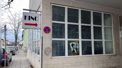 Das ehemalige Kino hat die AfD gemietet. (Archivbild) (Foto: Britta Schultejans/dpa)
