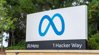 Meta setzt aktuell auf Brillen mit Kameras, die der KI mehr Informationen liefern sollen. (Archivbild) (Foto: Andrej Sokolow/dpa)