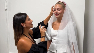 Es lief ziemlich gut für Çiğdem Özdil bei der Fashionweek in München: Der Rothenburgerin wurden auch einige Promis anvertraut, darunter Dani Djokic, die Siegerin der Ausgabe 2025 von Germany’s Next Topmodel. (Foto: André van der Linde)