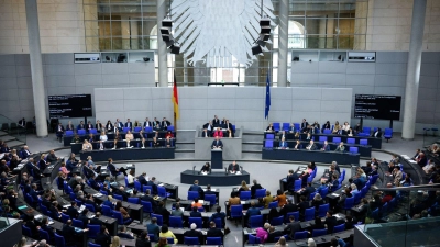 Der alte Bundestag soll am Dienstag über die Grundgesetzänderung für das geplante Finanzpaket entscheiden. (Archivfoto) (Foto: Bernd von Jutrczenka/dpa)