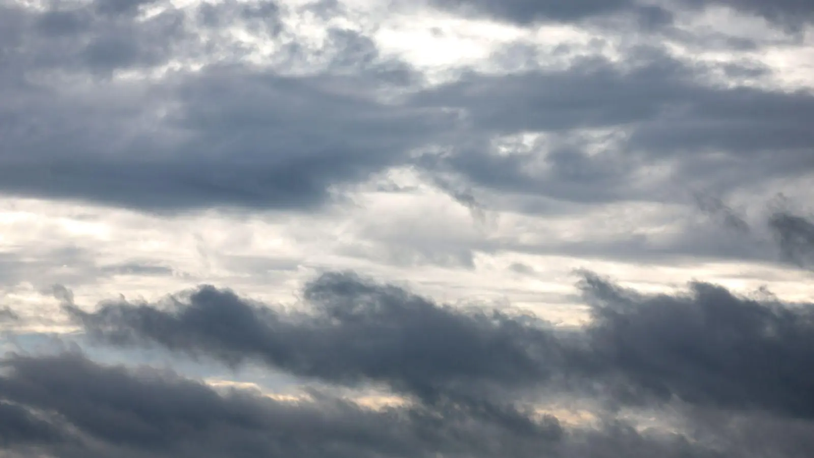 Sehr mildes Wetter erwartet. (Archivbild) (Foto: Thomas Banneyer/dpa)
