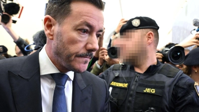 Wenige Wochen nach seinem ersten Prozess muss sich der Ex-Milliardär René Benko erneut vor Gericht verantworten (Foto: Barbara Gindl/APA/dpa)