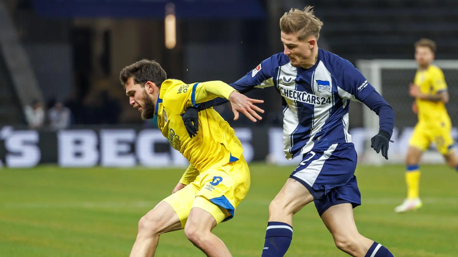 Die Berliner und die Niedersachsen lieferten sich ein ausgeglichenes Spiel. (Foto: Andreas Gora/dpa)