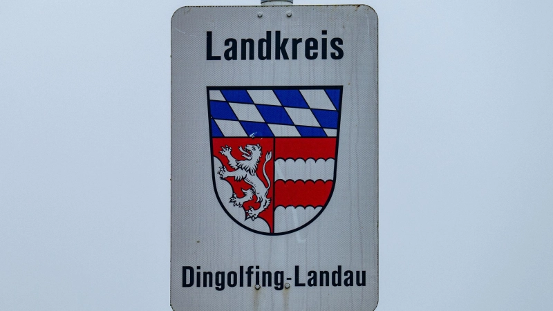 Mutmaßliches Anschlagsziel war ein Weihnachtsmarkt im Raum Dingolfing.  (Foto: Armin Weigel/dpa)