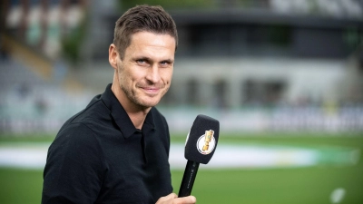 Zufrieden mit dem Haller-Ersatz: Dortmunds Sportdirektor Sebastian Kehl. (Foto: Matthias Balk/dpa/Archivbild)