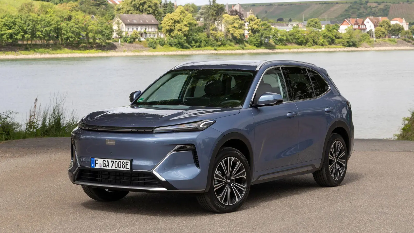 Als SUV der gehobenen Kompaktklasse bietet Geely den Starray zu Preisen ab 32.990 Euro an. (Foto: Weigl.biz/Geely/dpa-tmn)