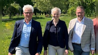 Martin Richter-Liebald (links) nimmt Stellung zu den Vorwürfen von Birgit Grübler. Rüdiger Eckhardt wird der Bad Windsheimer Landesgartenschau weiterhin als Geschäftsführer erhalten bleiben. (Foto: Matthias Oberth)