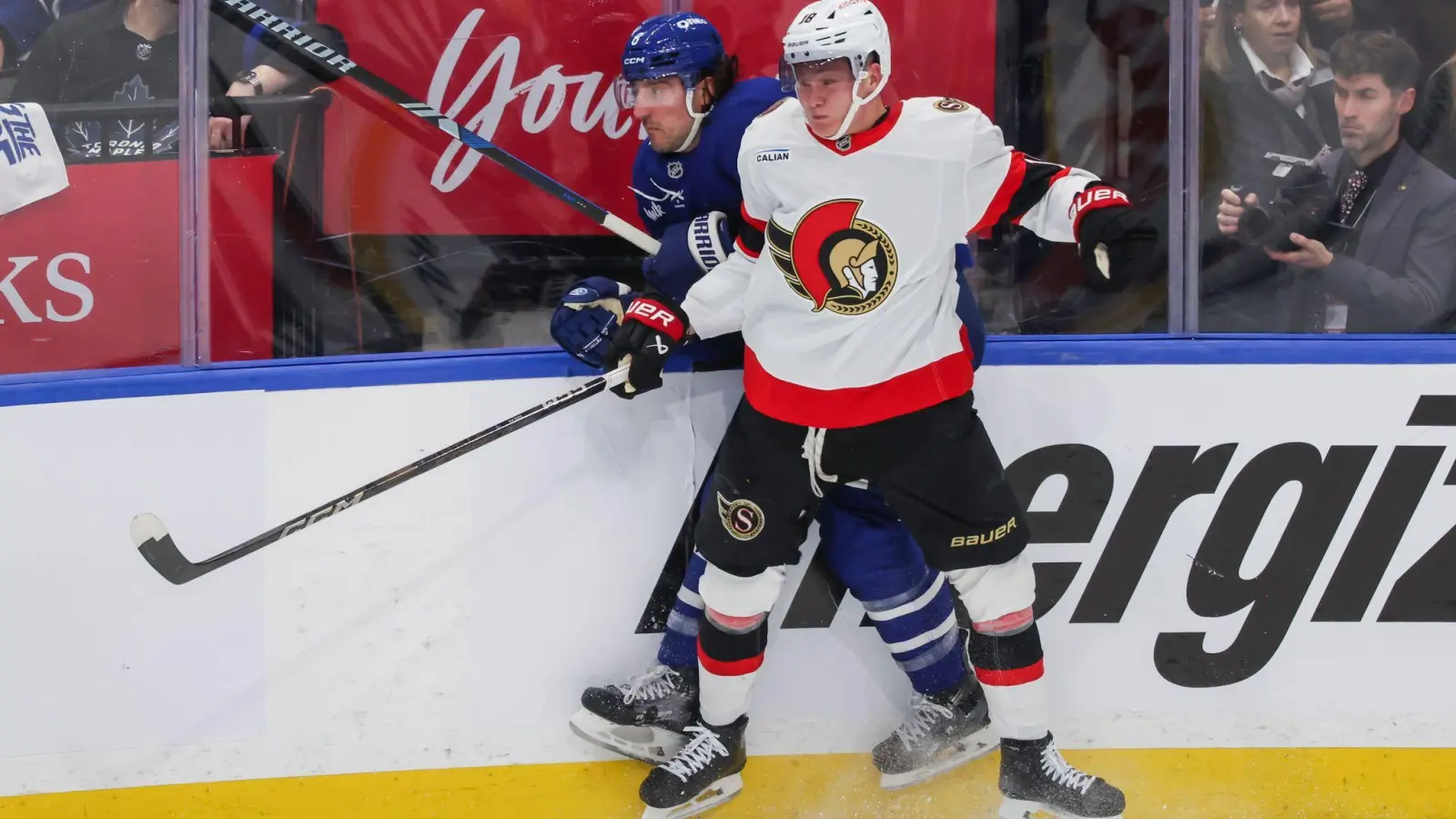 NHL-Star Tim Stützle wird für Deutschland bei der WM spielen. (Foto: Cole Burston/The Canadian Press via AP/dpa)