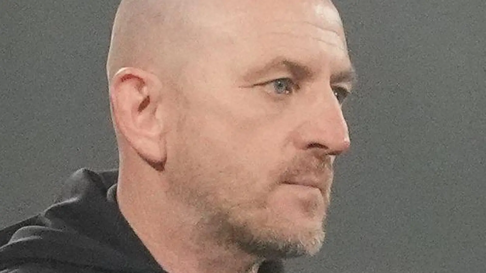 Angespannte Lage: Kaiserslautern und Trainer Torsten Lieberknecht stehen im Heimspiel gegen Fürth unter Zugzwang. (Archivbild) (Foto: Marc Schüler/dpa)