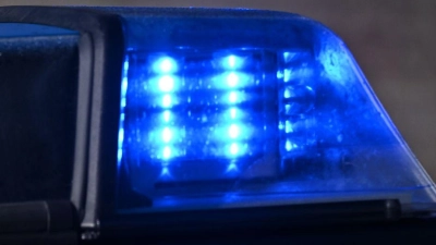 Der Einsatz läuft in der Nacht noch. (Symbolbild) (Foto: Bernd Weißbrod/dpa)