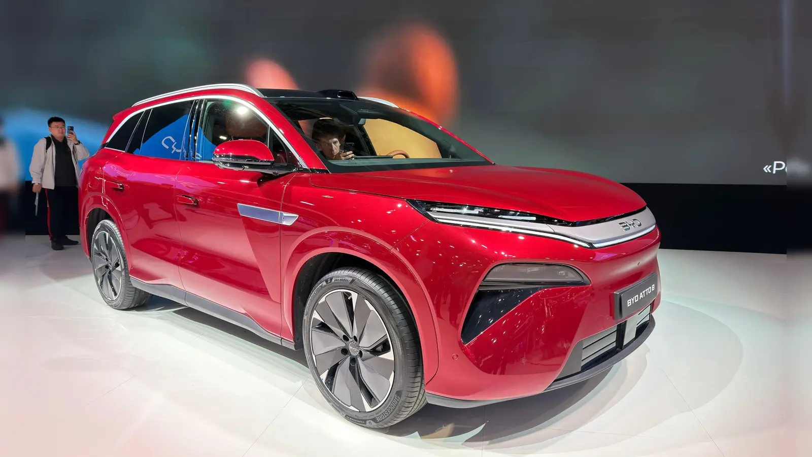 Atto 8 kommt im Frühjahr: BYD will das neue SUV als Spitzenmodell der eigenen Palette positionieren. (Foto: Thomas Geiger/dpa-tmn)