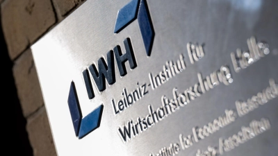 Blick auf den Eingang zum Institut für Wirtschaftsforschung (IWH) in Halle/Saale. Laut aktuellem Insolvenztrend ist die Zahl der Insolvenzen sprunghaft angestiegen. (zu dpa: «Höchster Stand bei Firmenpleiten seit 20 Jahren») (Foto: Hendrik Schmidt)
