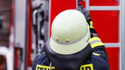 Die Feuerwehr hat wegen eines Alarms einen Supermarkt evakuiert. (Symbolbild) (Foto: Philipp von Ditfurth/dpa)