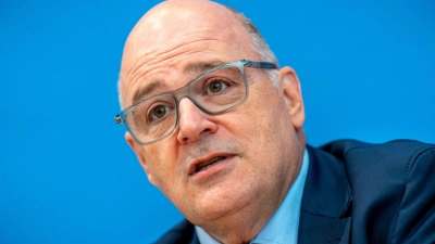 BDA-Chef Kampeter: „Viele Unternehmen können sich die Entlastungsprämie nicht leisten.“ (Archivbild) (Foto: Michael Kappeler/dpa)