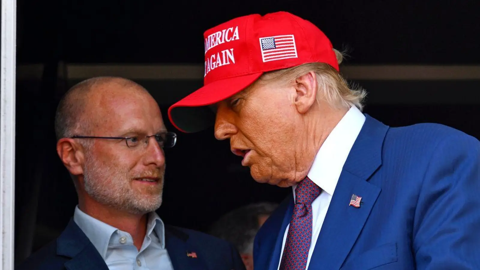 Die US-Medienaufsicht erhöht den Druck auf Rundfunksender. (Archivbild) (Foto: Brandon Bell/Getty Images North America Pool via AP/dpa)