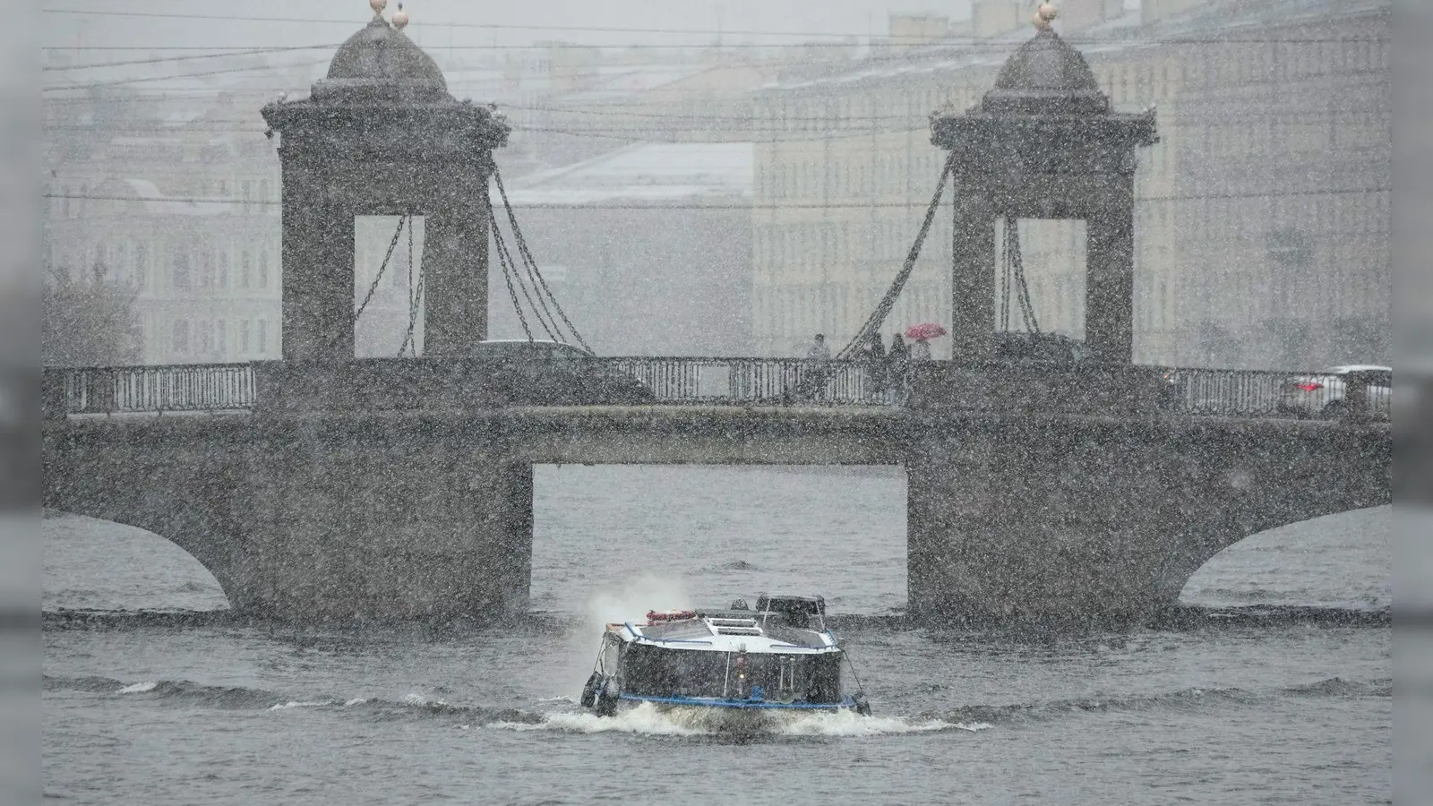 Die Millionenmetropole St. Petersburg galt lange als eine der Hauptstädte des Verbrechens in Russland. (Archivbild) (Foto: Dmitri Lovetsky/AP/dpa)