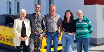 Familie Pfeiffer (von links): Christina Pfeiffer, Kevin Pfeiffer, Heino Pfeiffer, Svenja Pfeiffer und Georg Pfeiffer. (Foto: Bauunternehmen Pfeiffer)