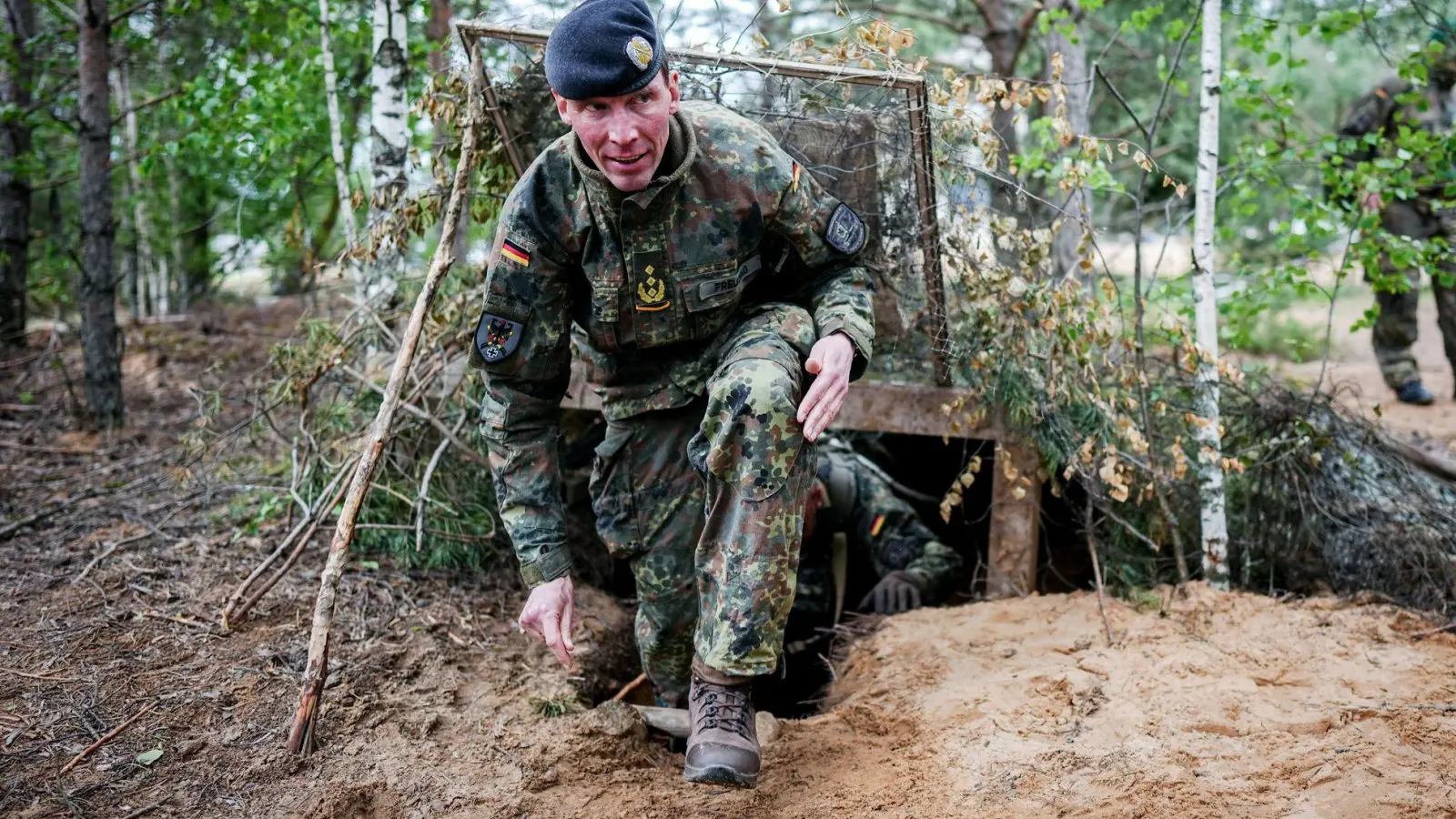 Heeresinspekteur Christian Freuding will das Heer mit kostengünstigen Marschflugkörpern für den Masseneinsatz ausstatten. (Archivbild) (Foto: Kay Nietfeld/dpa)