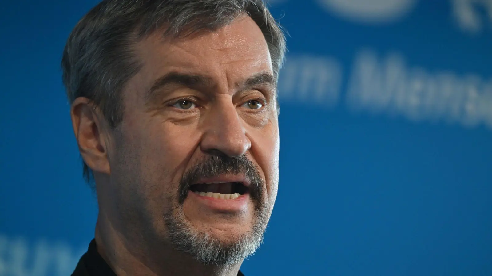 CSU-Chef Markus Söder will auch mit dem ersten bayerischen Grünen-Oberbürgermeister, Martin Heilig (Würzburg, eng zusammenarbeiten (Archivbild).  (Foto: Peter Kneffel/dpa)