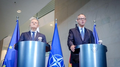 Beim Thema Ukraine beschworen Polens Ministerpräsident Donald Tusk und Kanzler Friedrich Merz Einigkeit.  (Foto: Kay Nietfeld/dpa)