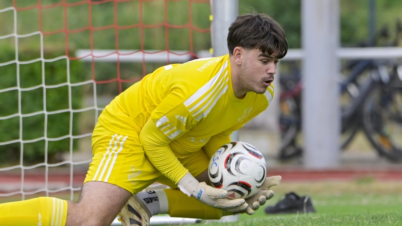 Luis Weißmann wird gegen Kornburg sein erstes Pflichtspiel im Tor des TSC Neuendettelsau bestreiten. (Foto: Martin Rügner)