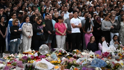 In Australien herrscht am Tag nach dem verheerenden Anschlag tiefer Schock.  (Foto: Bianca De Marchi/AAP/dpa)