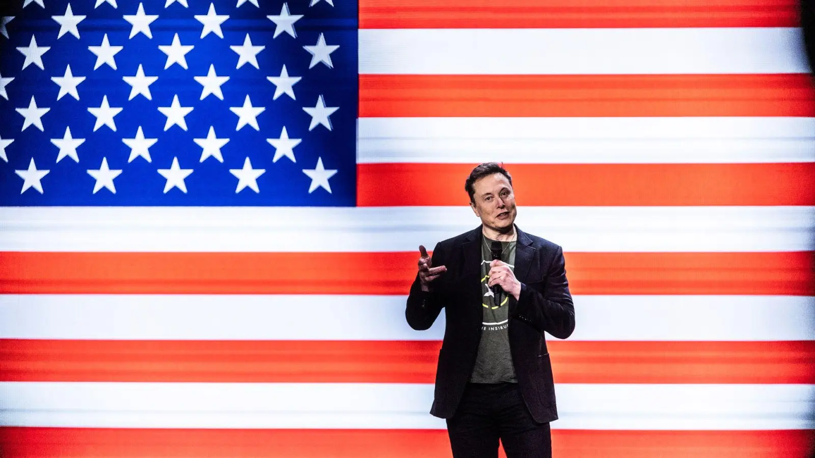 Musk mischt im Wahlkampf kräftig mit.  (Foto: Sean Simmers/The Patriot-News/AP/dpa)