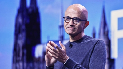 Der Vorstandsvorsitzende von Microsoft, Satya Nadella, wirbt um das Vertrauen europäischer Kunden. (Foto: Oliver Berg/dpa)