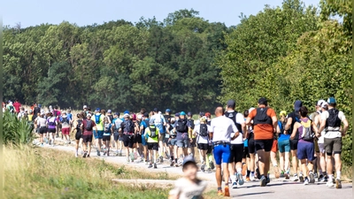 Zahlreiche Aktive machten sich auf die Strecke und genossen auch die schöne Landschaft. (Foto: Max Ohr)