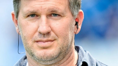 Sport-Geschäftsführer Andreas Schicker will seinen Vertrag in Hoffenheim erfüllen. (Archivbild) (Foto: Uwe Anspach/dpa)
