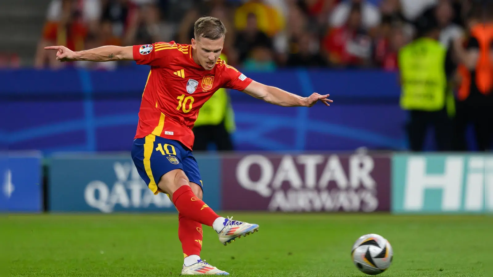 Der FC Barcelona und Dani Olmo selbst sollen sich mündlich geeinigt haben. (Foto: Robert Michael/dpa)