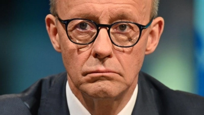 Doppelgänger-Agenturen suchen nach dem perfekten Double für Friedrich Merz. (Foto: Stefanie Loos/AFP POOL/dpa)