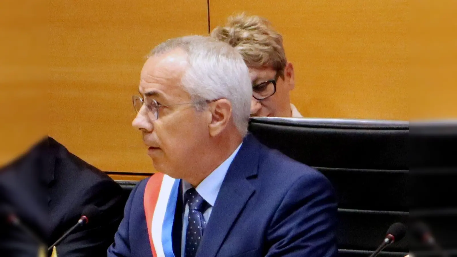 In Anglet äußerte sich der jetzt wiedergewählte Bürgermeister Claude Olive 2023 zum Jubiläum der Städtepartnerschaft mit Ansbach. (Archivbild: Oliver Herbst)