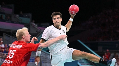 Die deutschen Handballer leisten sich im verlorenen Olympia-Finale zu viele Fehler im Angriff. (Foto: Tom Weller/dpa)