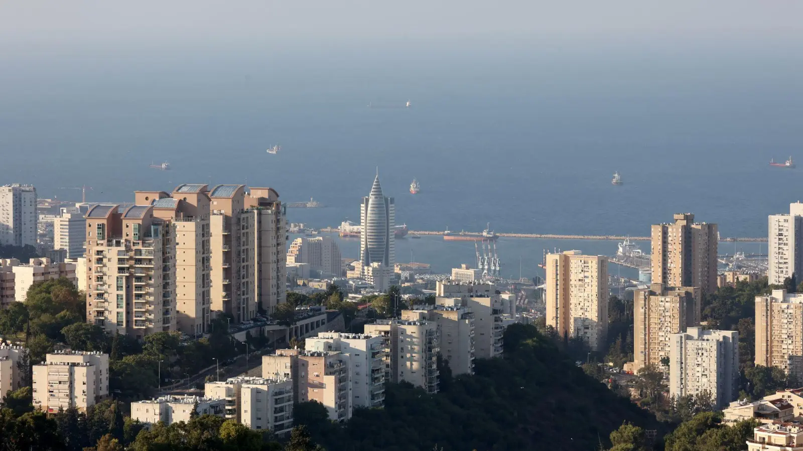 Der Hafen von Haifa. (Symbolbild) (Foto: Gil Cohen Magen/XinHua/dpa)